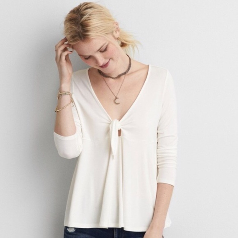 American Eagle Soft & Sexy White Tie Front Blouse